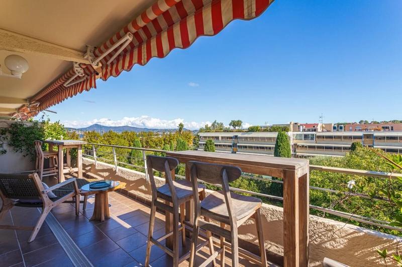 Appartement - 122 m² - 5 pièces