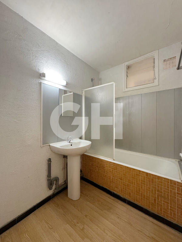 Appartement - 79 m² - 4 pièces