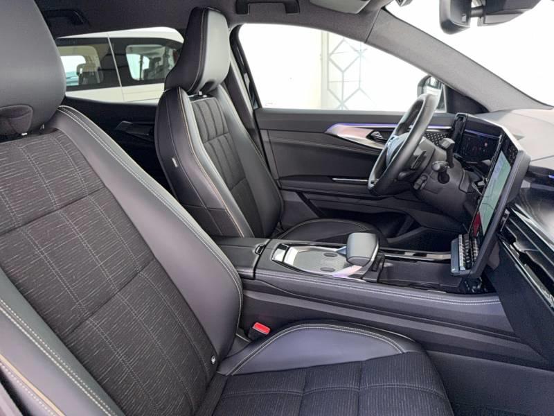 Renault Austral mild hybrid 160 auto Iconic