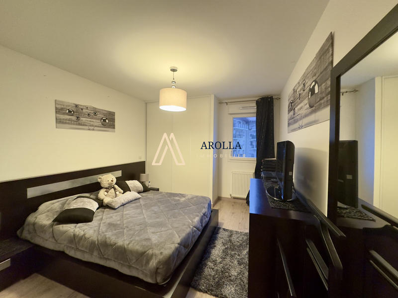 Appartement - 83 m² - 4 pièces