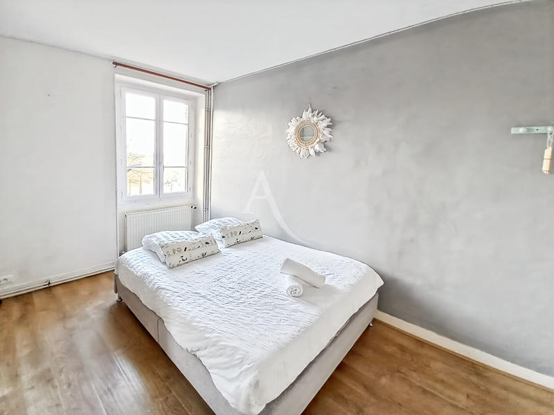 Maison - 137 m² - 7 pièces