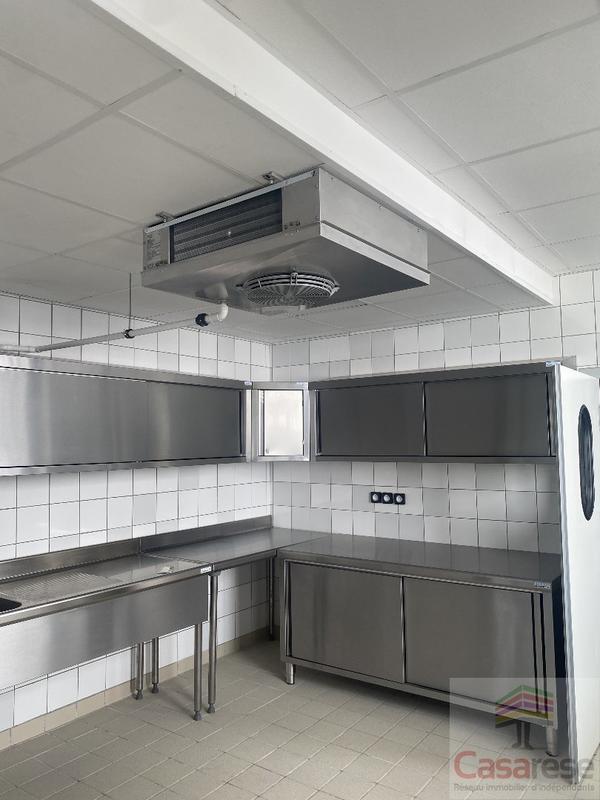 Bureau - 295 m² - 8 pièces