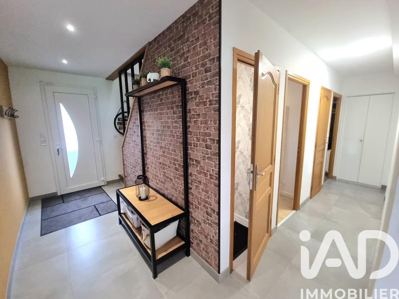 Maison - 185 m² - 9 pièces