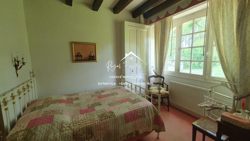 Maison ancienne - 250 m² - 11 pièces