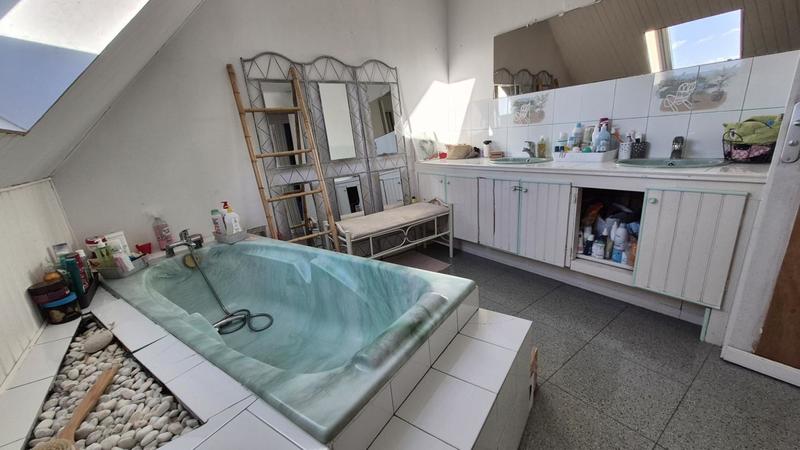 Maison - 130 m² - 4 pièces