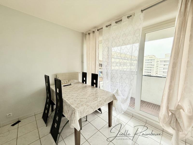 Appartement - 65 m² - 4 pièces