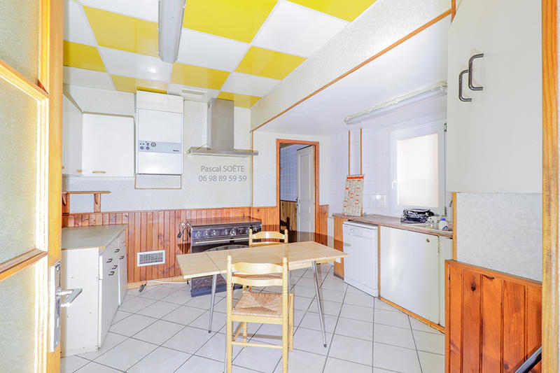 Maison - 300 m² - 11 pièces