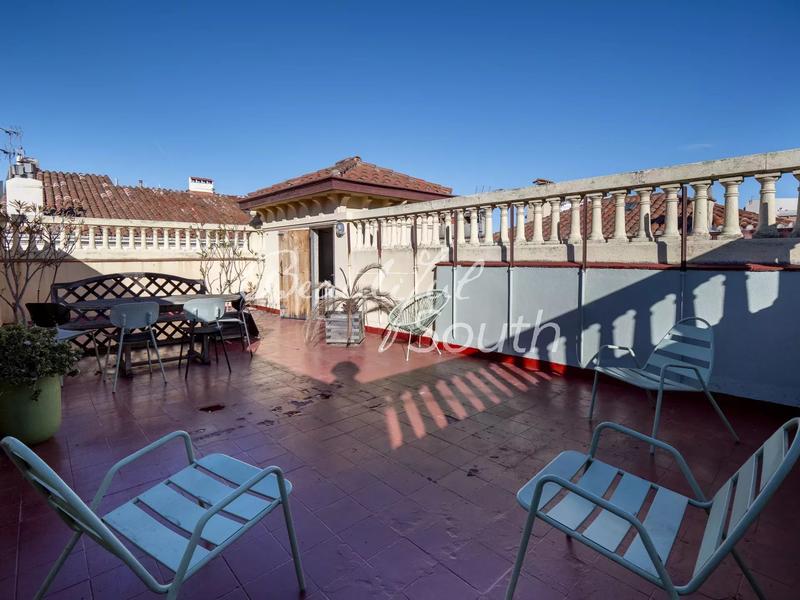 Appartement - 180 m² - 6 pièces