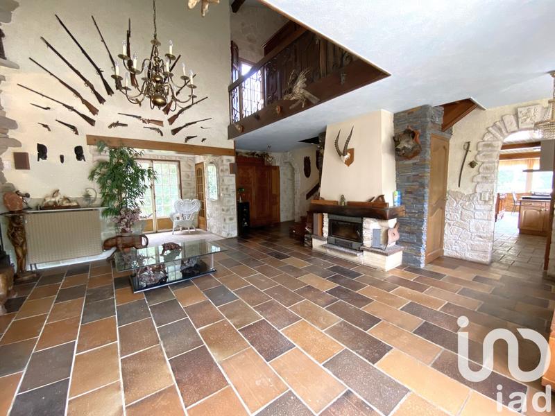 Maison - 231 m² - 5 pièces