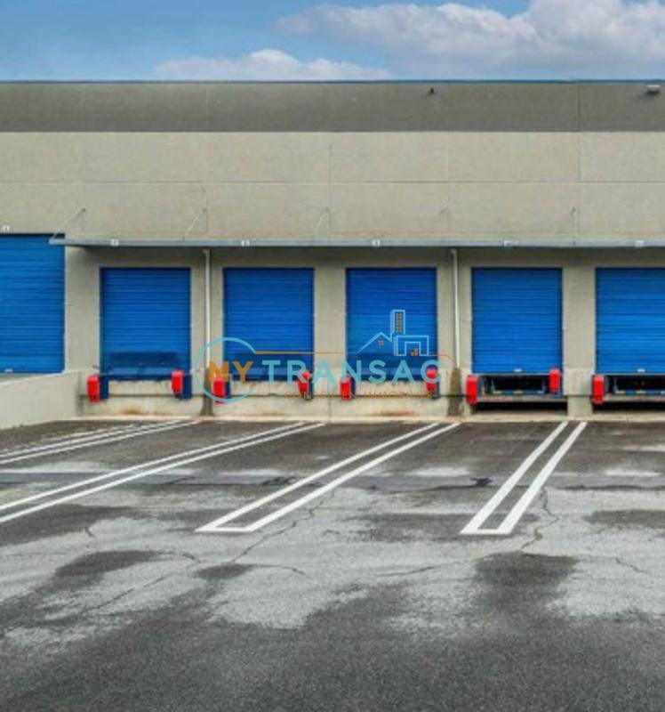 Entrepôt - 5 023 m²