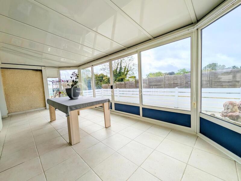 Maison traditionnelle - 214 m² - 8 pièces