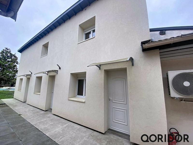 Maison - 285 m² - 10 pièces