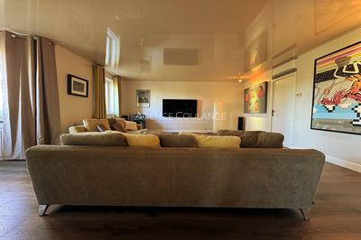 Appartement - 164 m² - 7 pièces