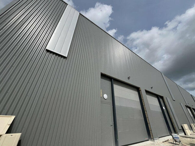 Local commercial - 351 m²