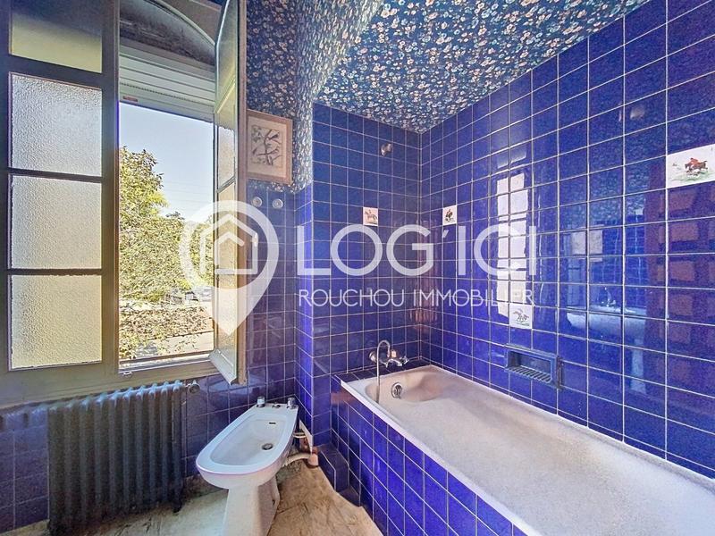 Maison - 246 m² - 7 pièces