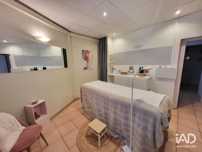 Local commercial - 83 m²