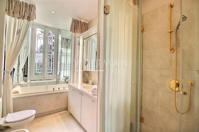 Appartement - 111 m² - 3 pièces