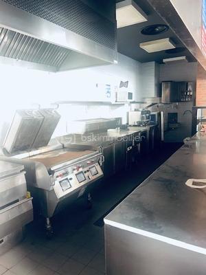 Local commercial - 188 m² - 5 pièces