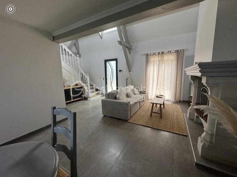 Maison traditionnelle - 148 m² - 6 pièces