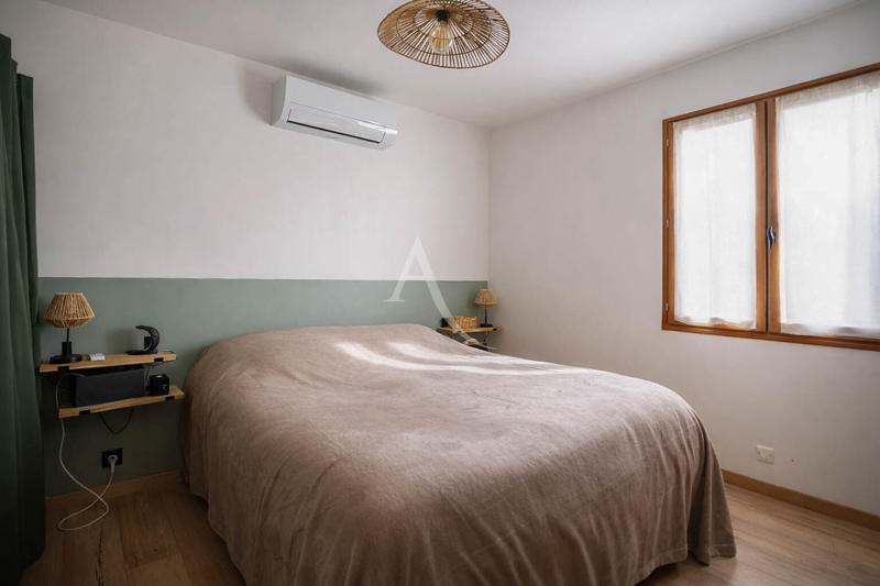 Maison - 137 m² - 7 pièces