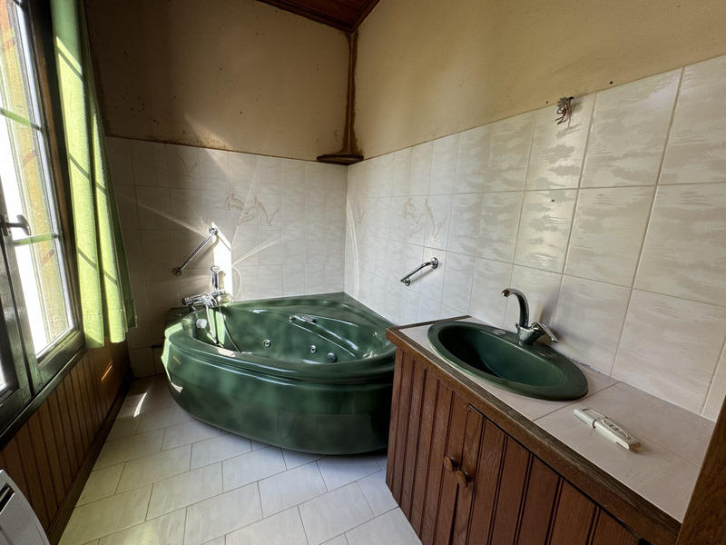 Maison - 180 m² - 4 pièces