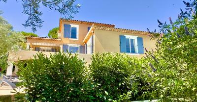 Maison - 270 m² - 7 pièces