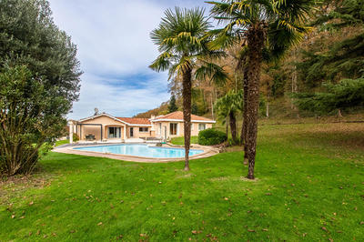 Maison - 199 m² - 8 pièces