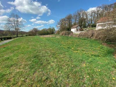 Terrain constructible - 1 314 m²