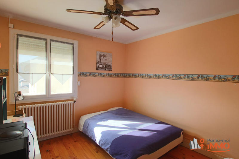 Maison - 218 m² - 9 pièces