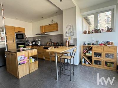 Maison - 143 m² - 7 pièces