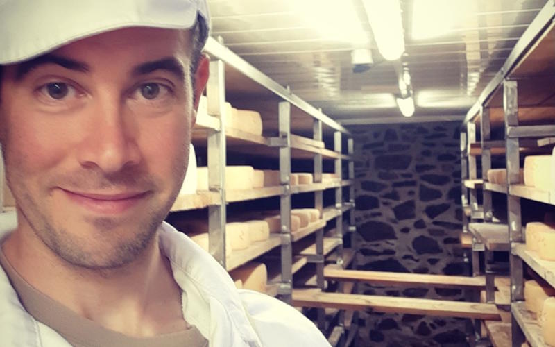 Visite de la ferme Ametzalde (fromage de brebis Ossau Iraty, miel et charcuterie Bio). Sur réservation