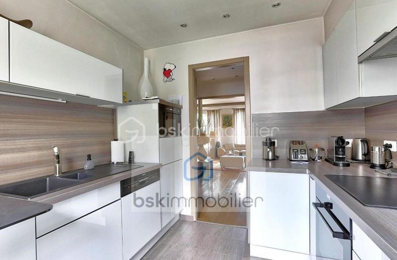 Appartement - 72 m² - 3 pièces