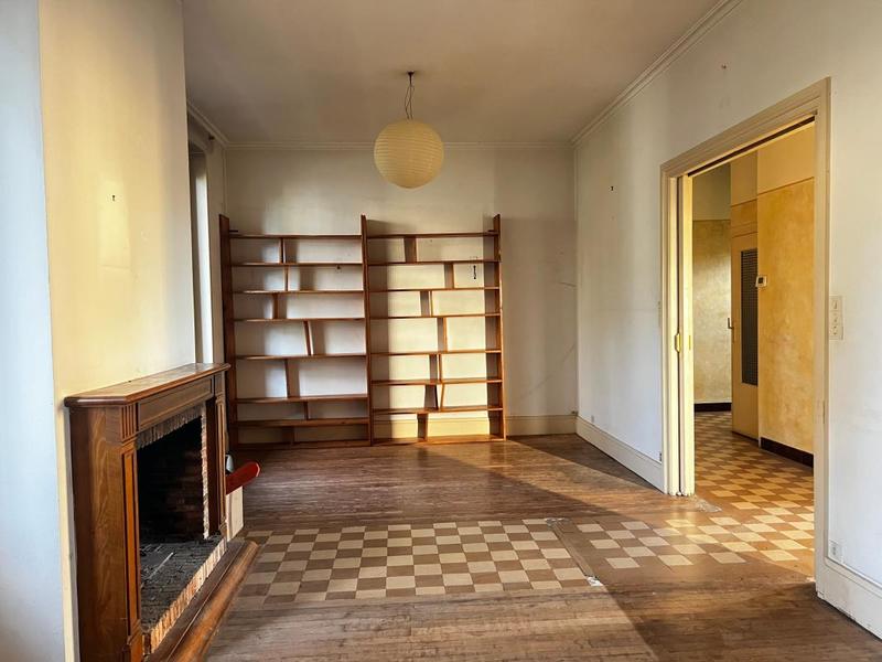 Maison - 230 m² - 7 pièces