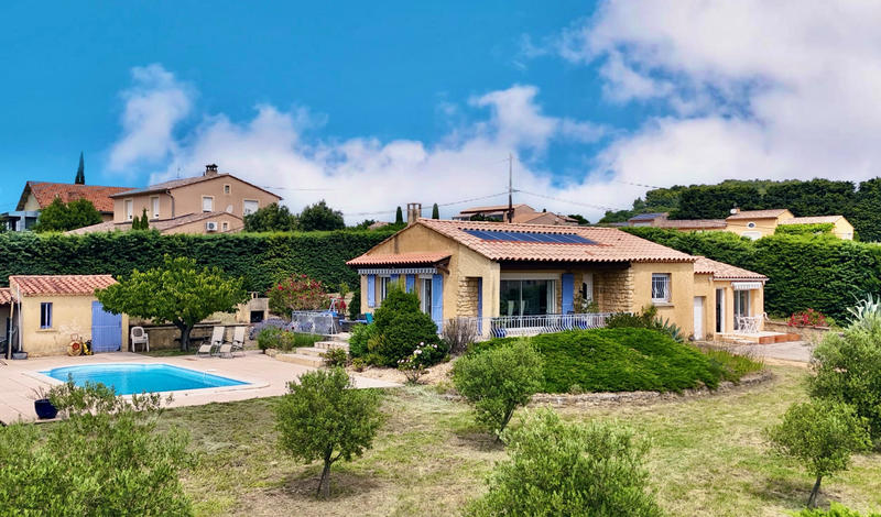 Maison - 97 m² - 5 pièces