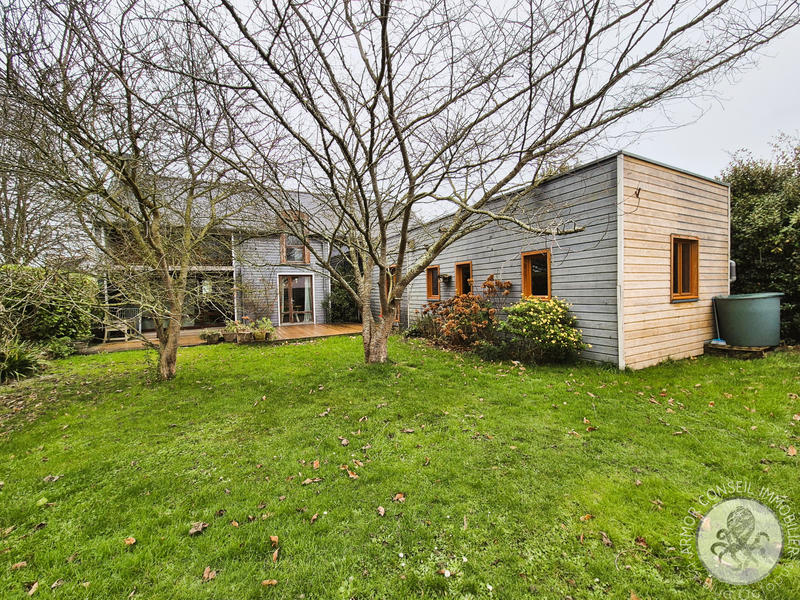 Maison - 155 m² - 8 pièces