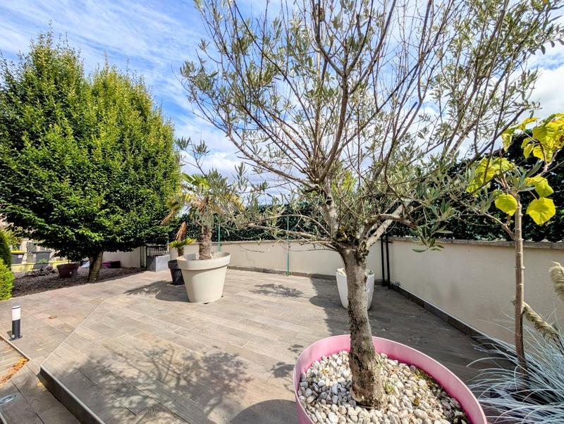 Maison - 165 m² - 6 pièces