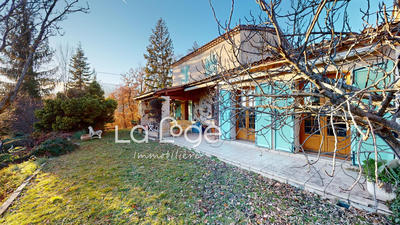 Maison - 190 m² - 5 pièces