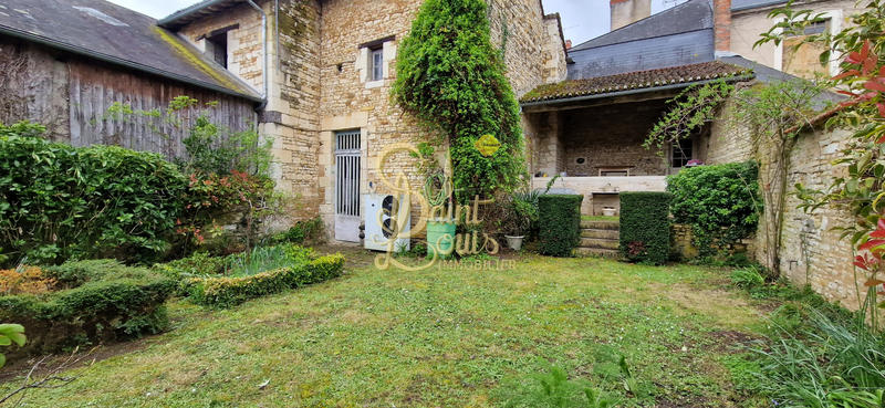 Maison - 234 m² - 8 pièces