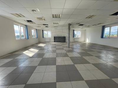 Bureau - 512 m² - 10 pièces