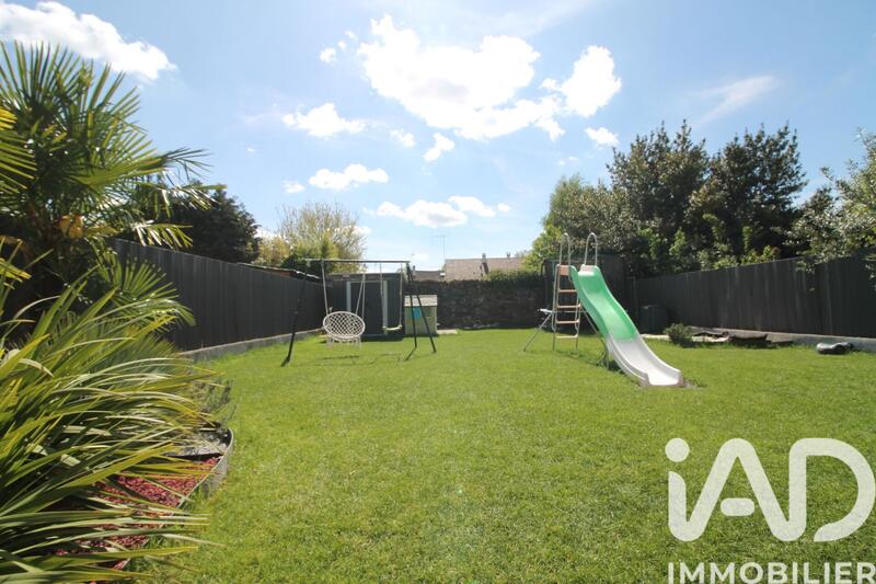 Maison - 97 m² - 5 pièces