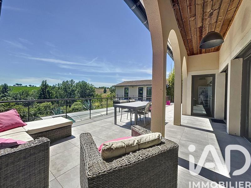 Maison - 166 m² - 6 pièces