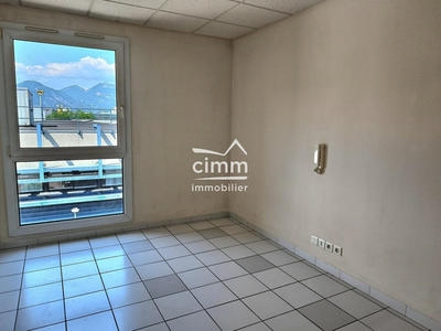 Local d'activités - 59 m² - 3 pièces