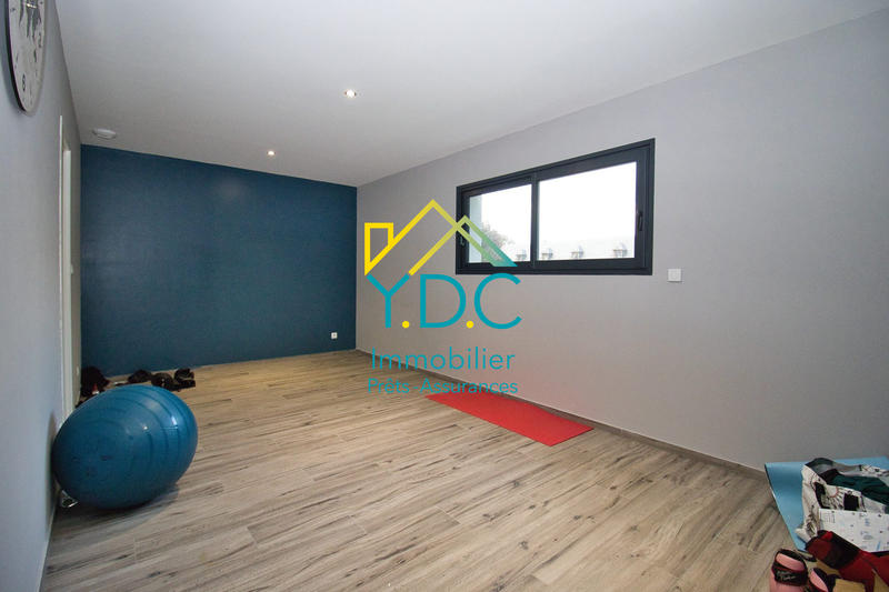 Maison contemporaine - 232 m² - 7 pièces