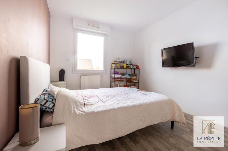 Maison - 94 m² - 5 pièces