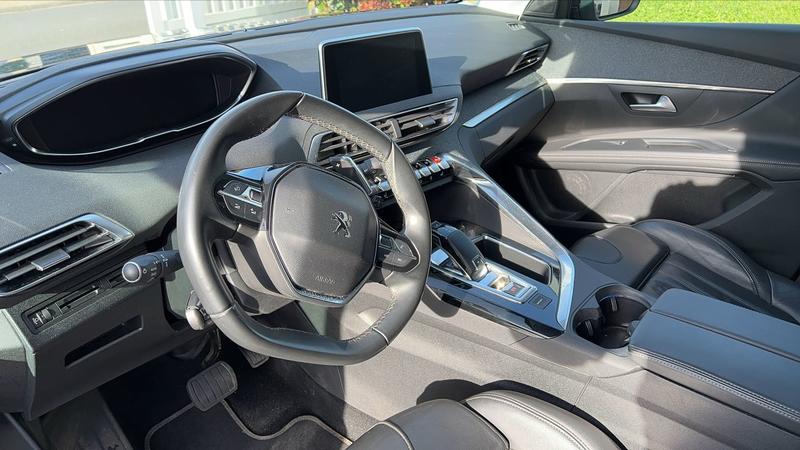 Peugeot 5008 II 2.0 BlueHDi 180 Eat8 Allure Business