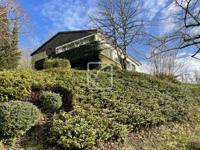 Maison - 170 m² - 7 pièces