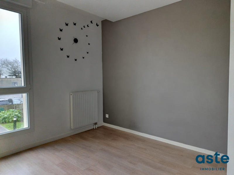 Maison - 92 m² - 6 pièces