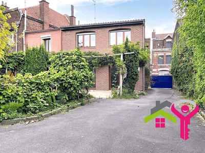 Maison - 180 m² - 6 pièces