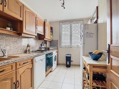 Appartement - 68 m² - 4 pièces