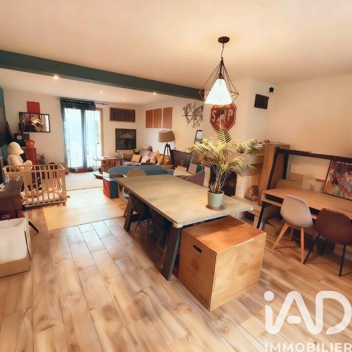 Maison - 95 m² - 5 pièces